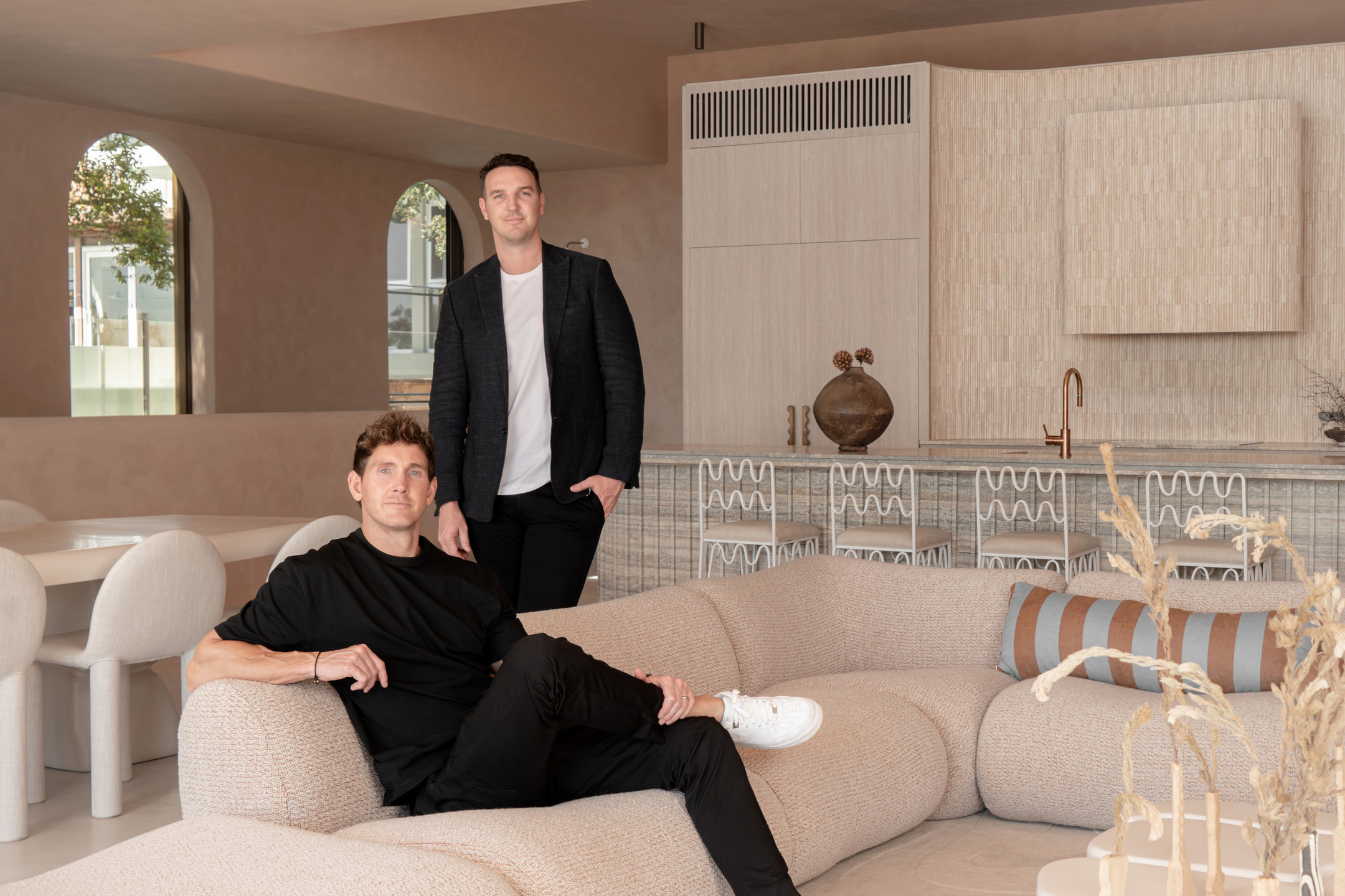 article-image